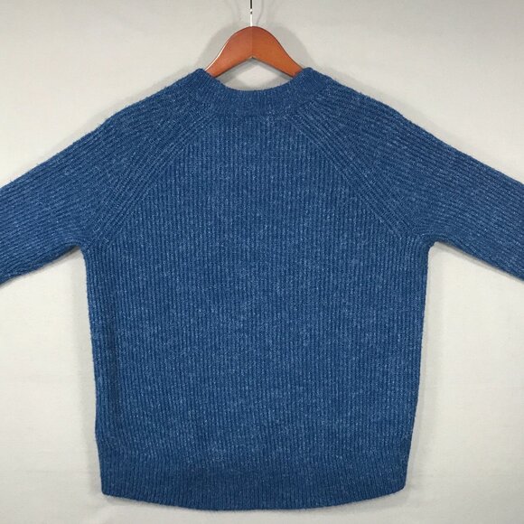 H&M Sweater Women's Size Medium Blue Eyelash Chunky Knit Pullover Crewneck EUC - Picture 4 of 12